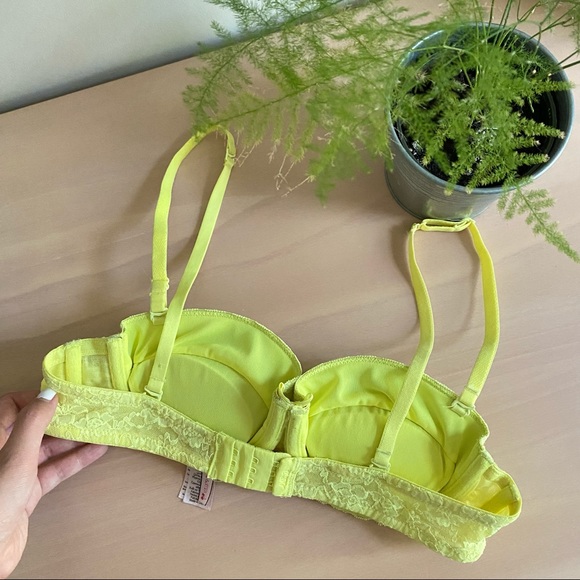 LA SENZA Neon Yellow Lace Perfectly Me Bra - Picture 3 of 5